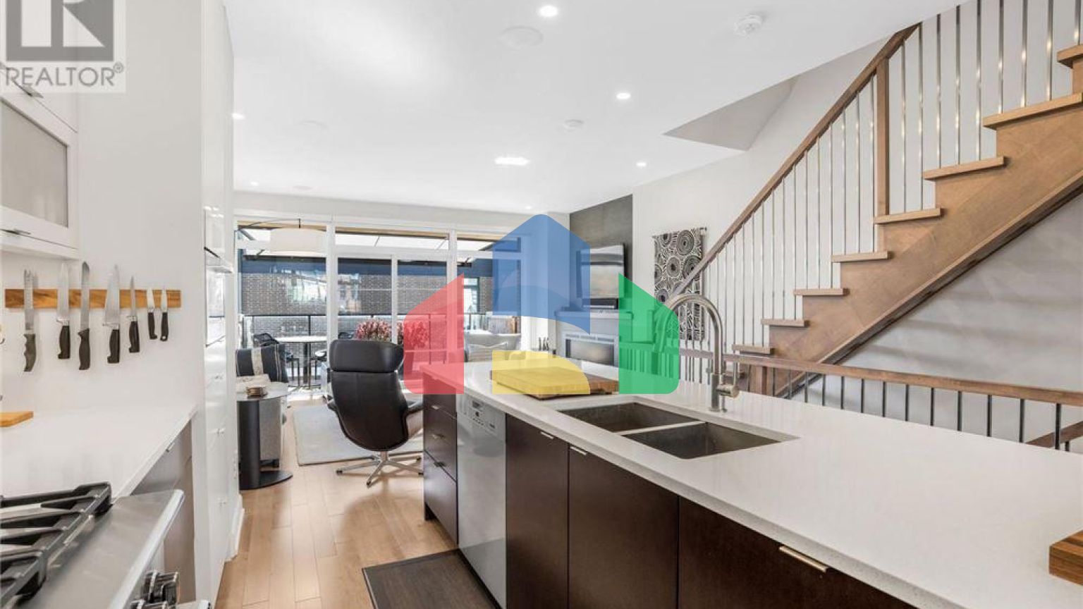 Residential - Single Family Home - Ottawa, Canada - Canada