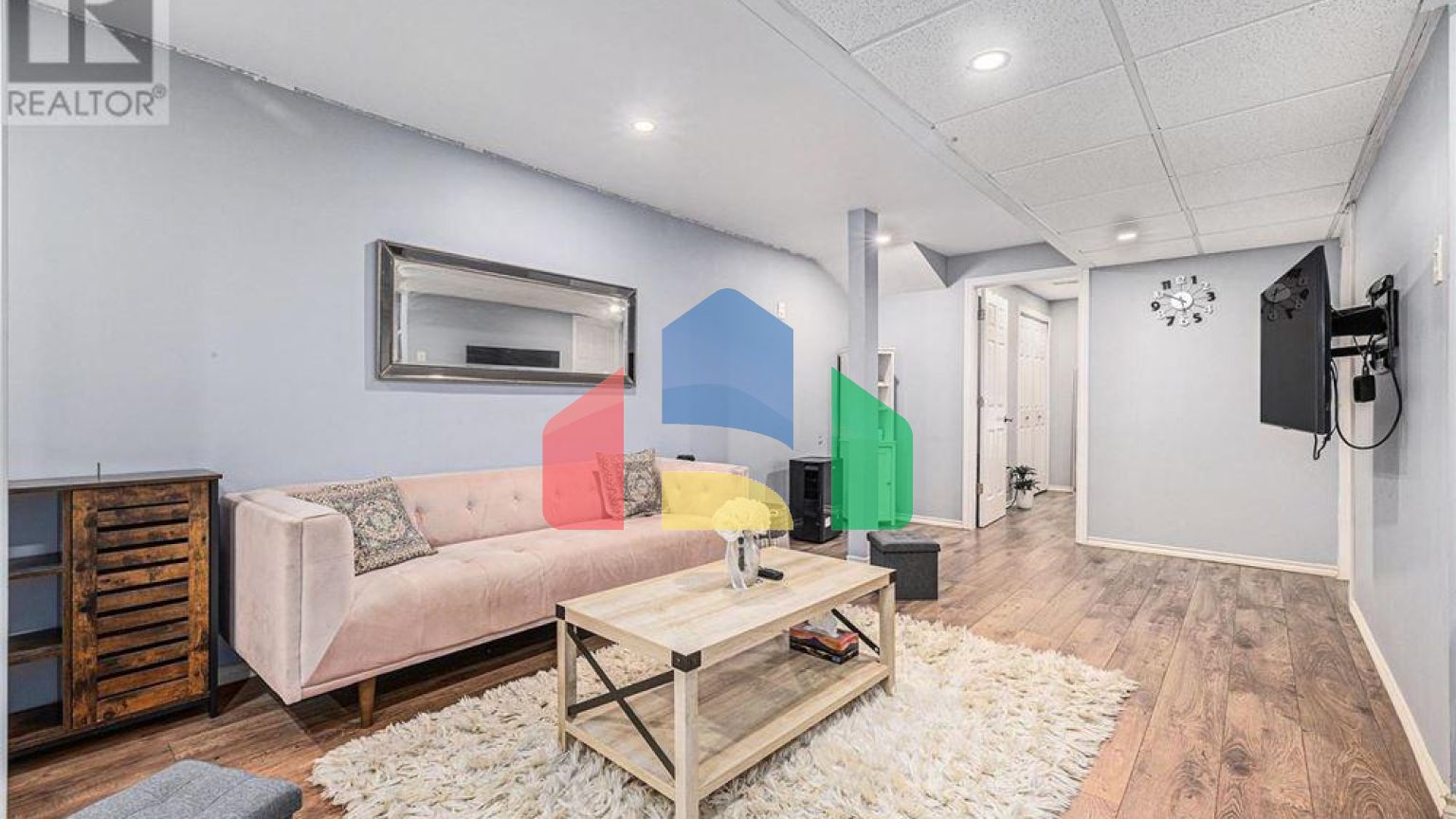 Residential - Single Family Home - Ottawa, Canada - Canada