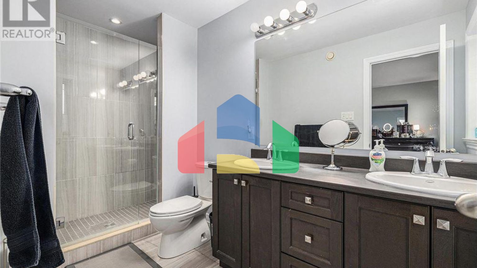 Residential - Single Family Home - Ottawa, Canada - Canada