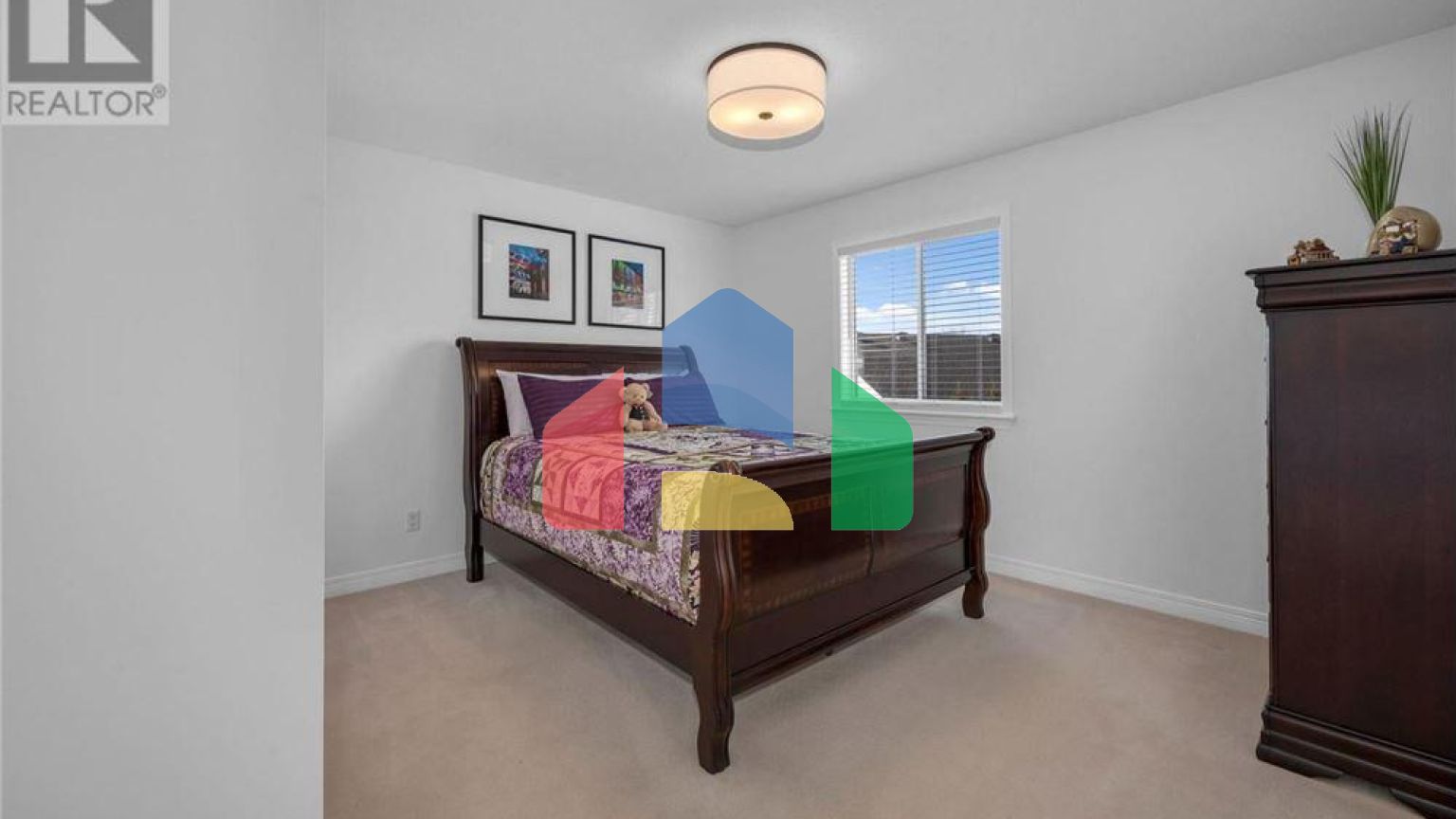 Residential - Single Family Home - Ottawa, Canada - Canada