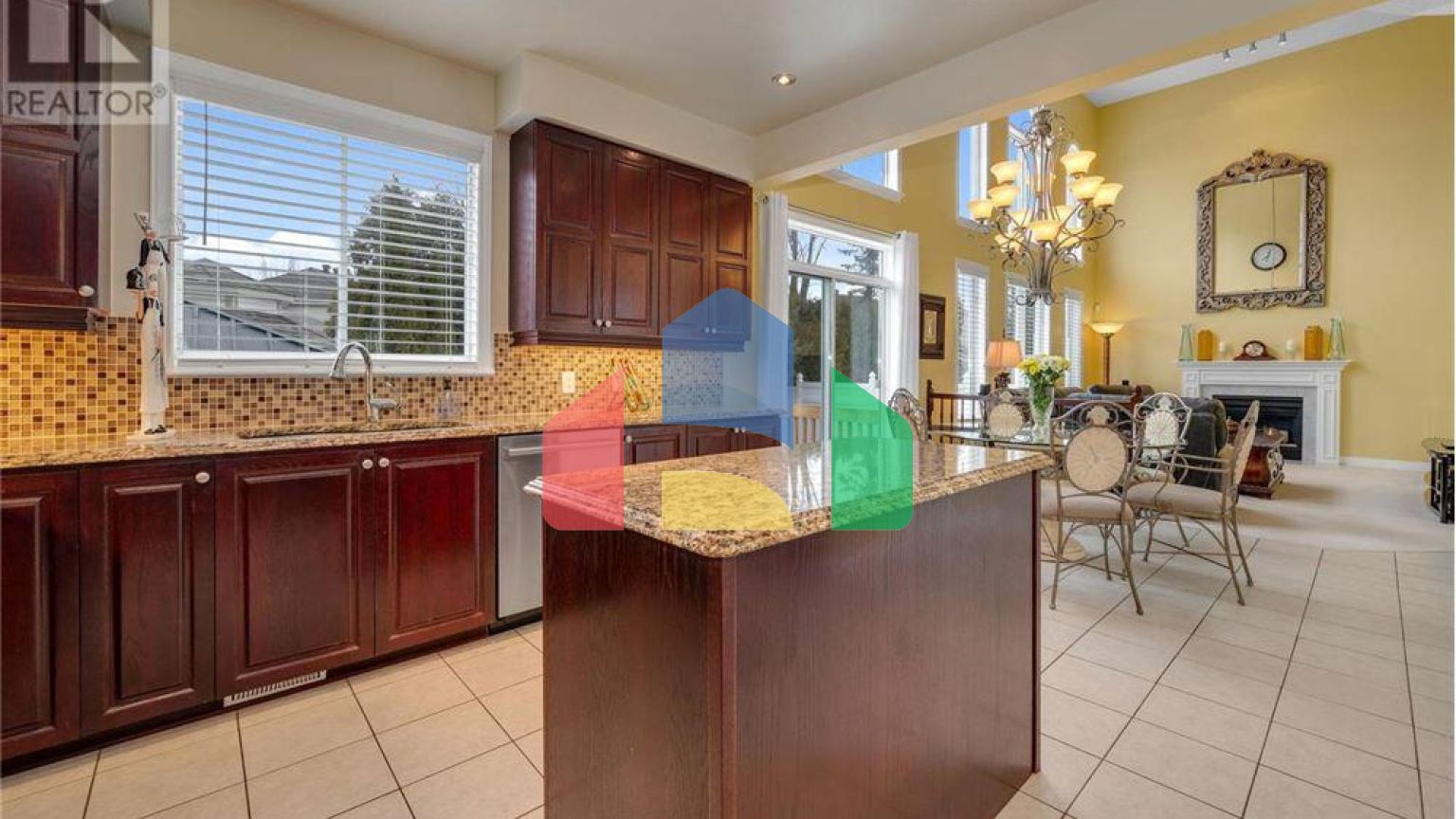 Residential - Single Family Home - Ottawa, Canada - Canada