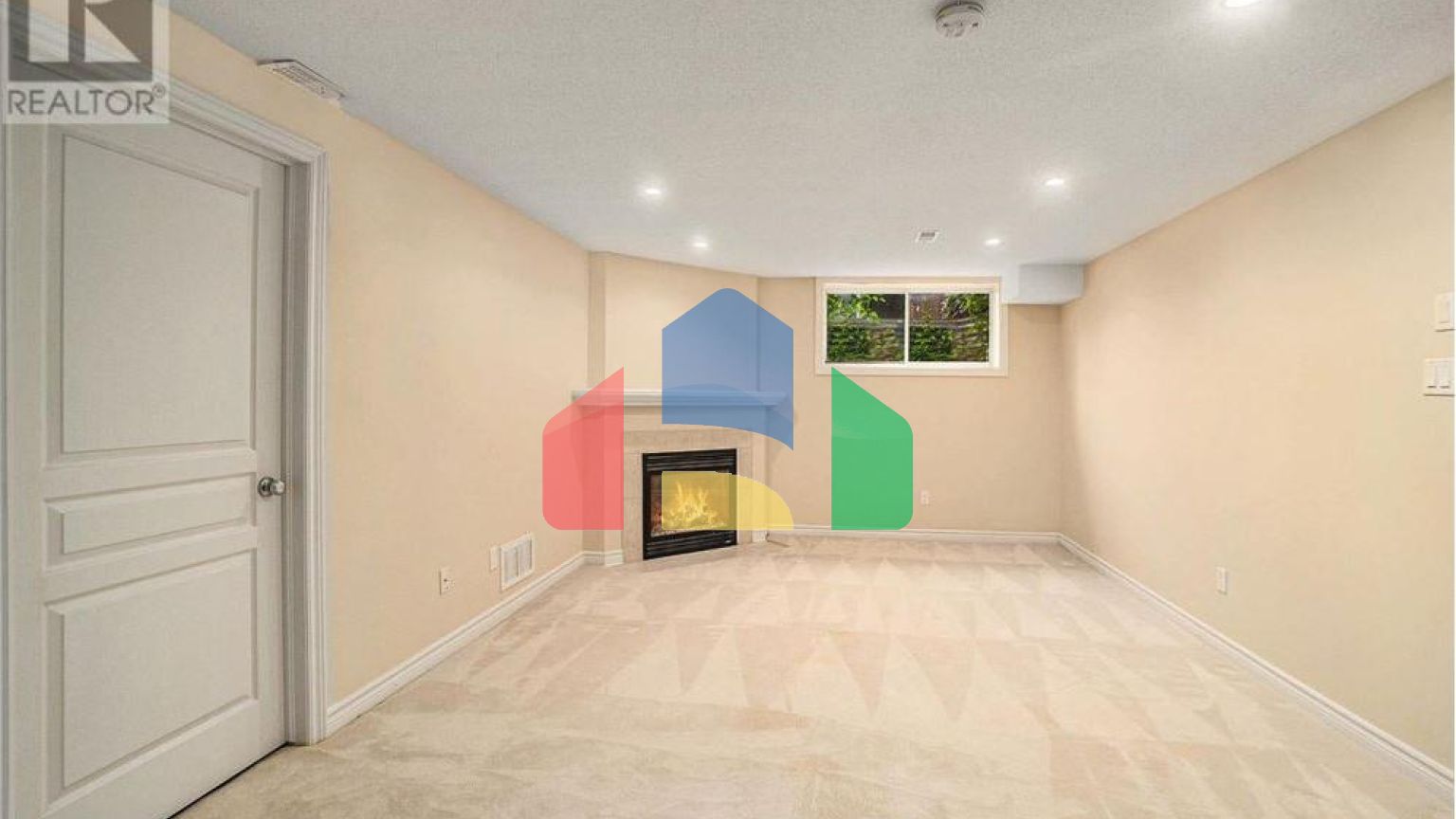 Residential - Single Family Home - Ottawa, Canada - Canada