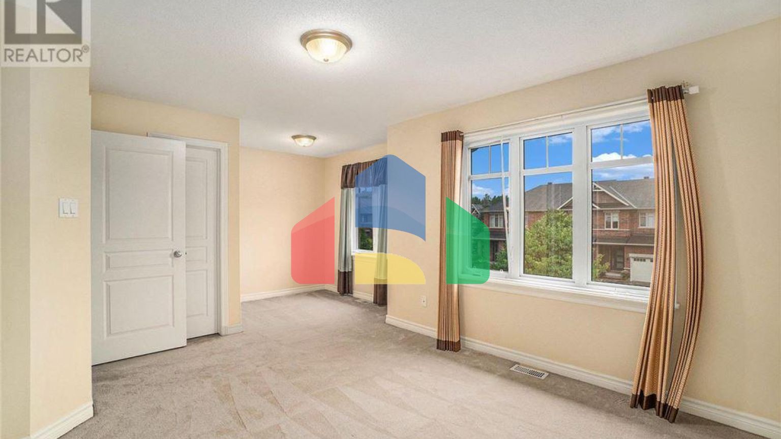 Residential - Single Family Home - Ottawa, Canada - Canada