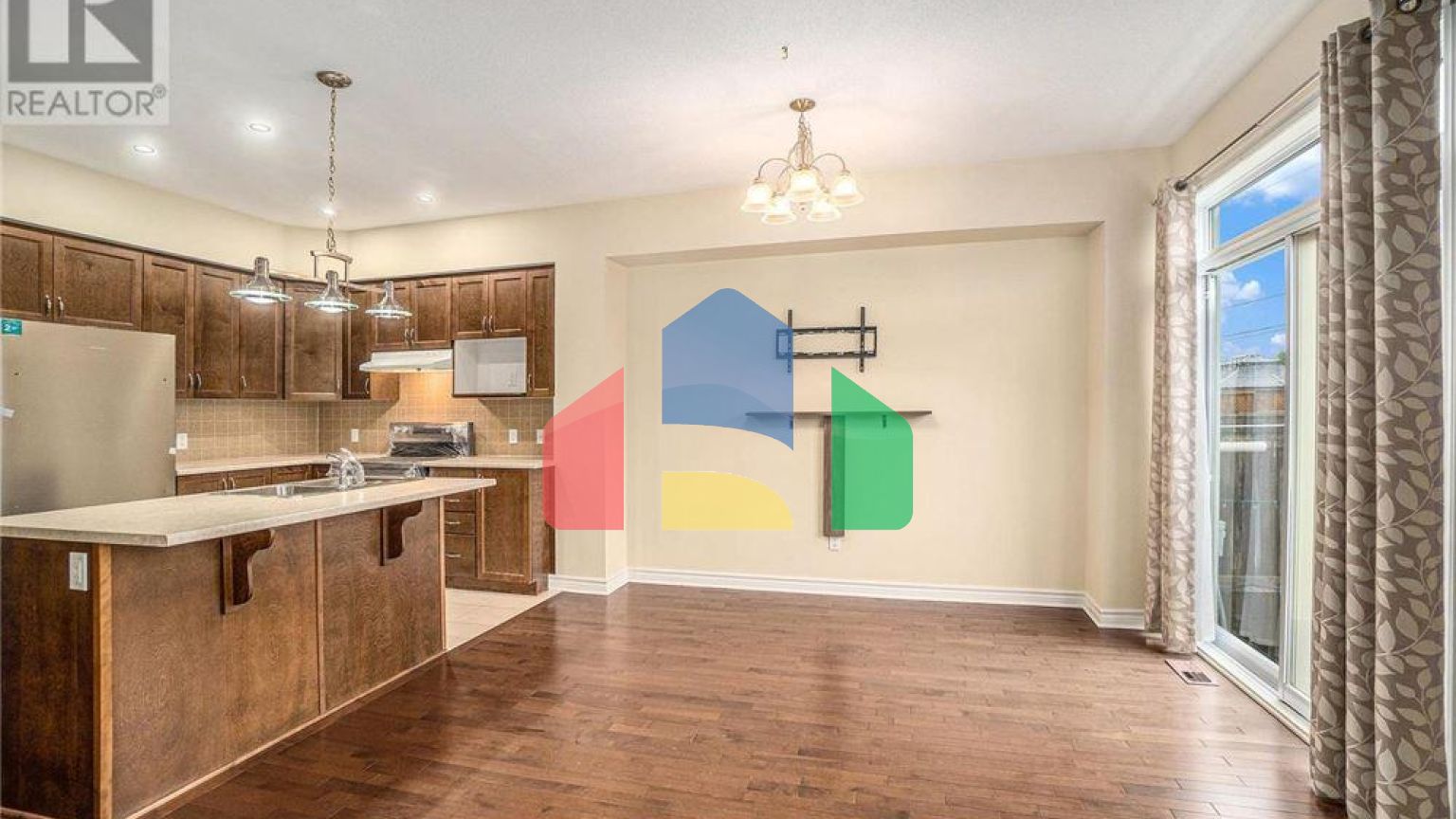 Residential - Single Family Home - Ottawa, Canada - Canada