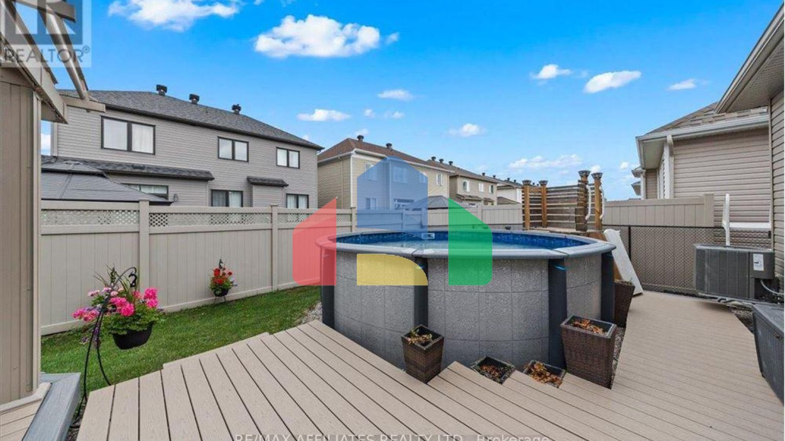 Residential - Single Family Home - Ottawa, Canada - Canada