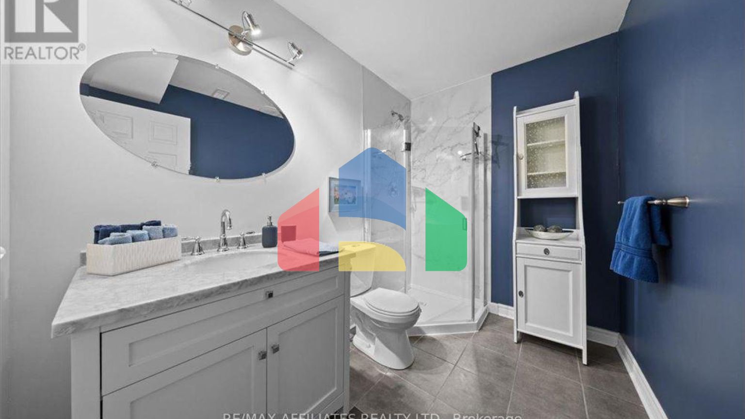 Residential - Single Family Home - Ottawa, Canada - Canada