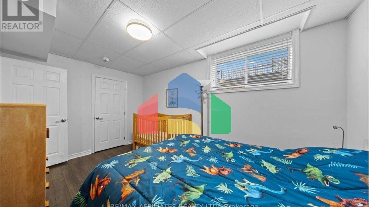 Residential - Single Family Home - Ottawa, Canada - Canada