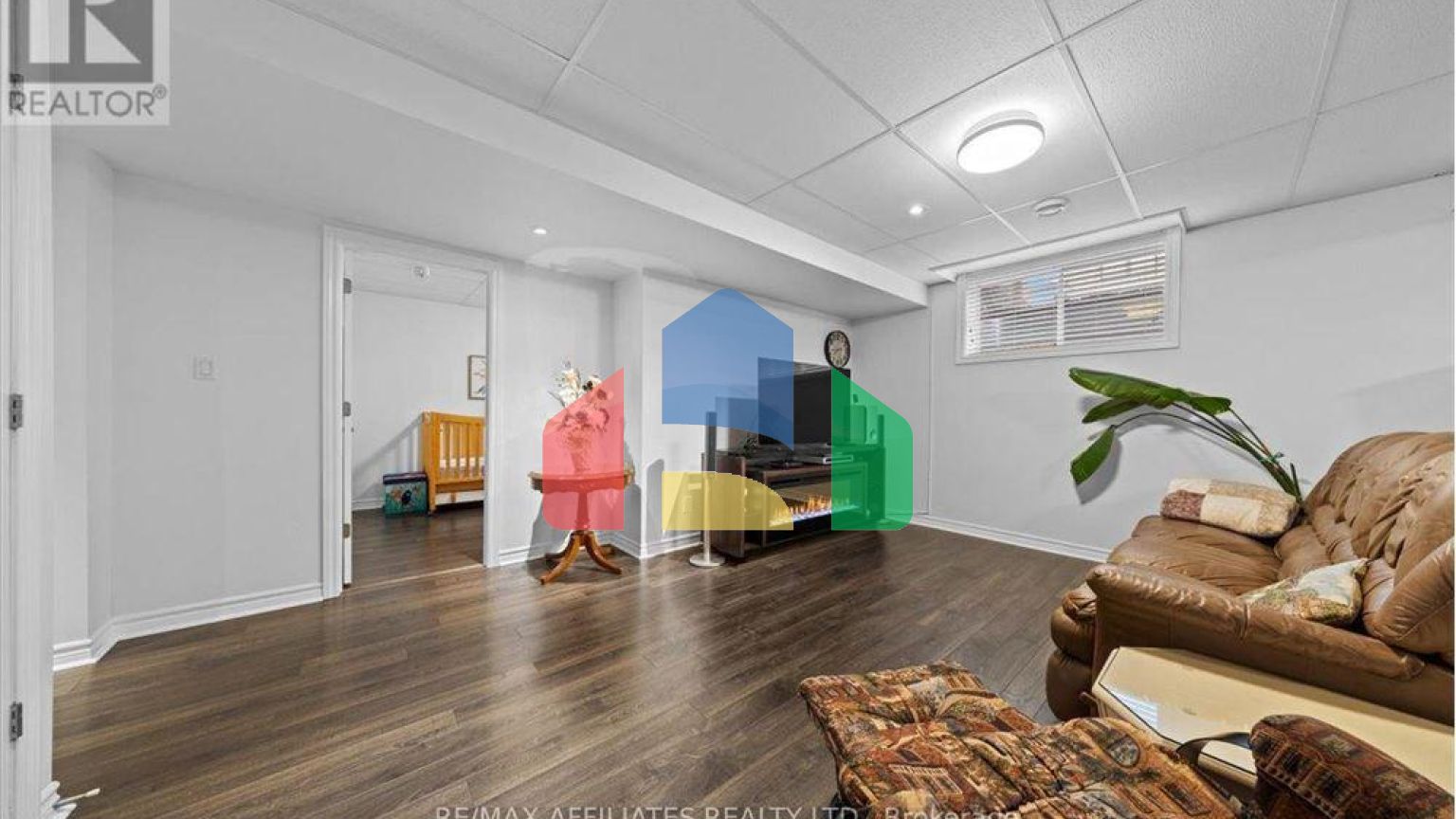 Residential - Single Family Home - Ottawa, Canada - Canada