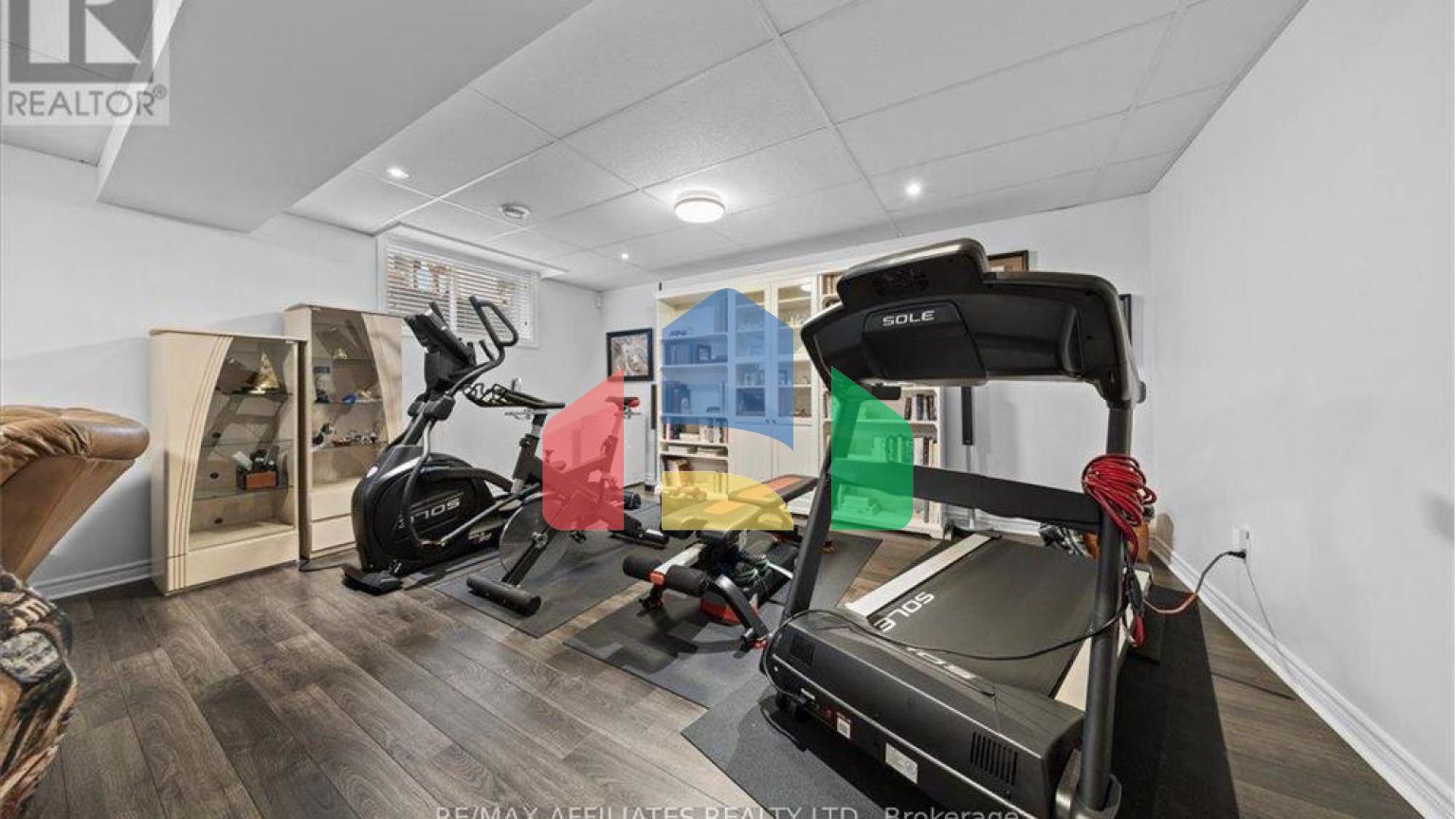 Residential - Single Family Home - Ottawa, Canada - Canada