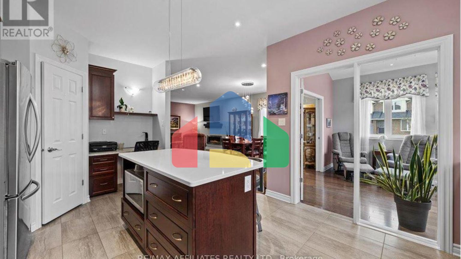 Residential - Single Family Home - Ottawa, Canada - Canada