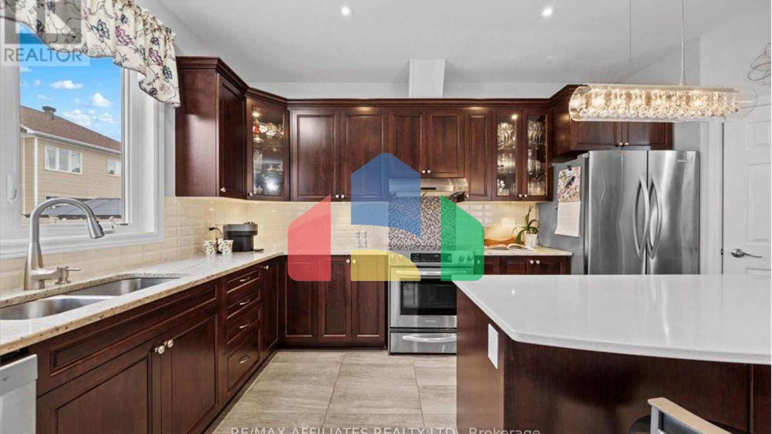 Residential - Single Family Home - Ottawa, Canada - Canada