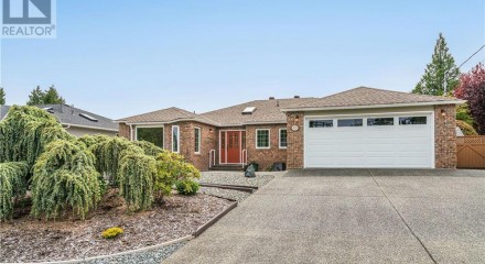 Residential - Single Family Home - Parksville, Canada - Canada