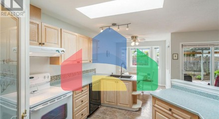 Residential - Single Family Home - Parksville, Canada - Canada