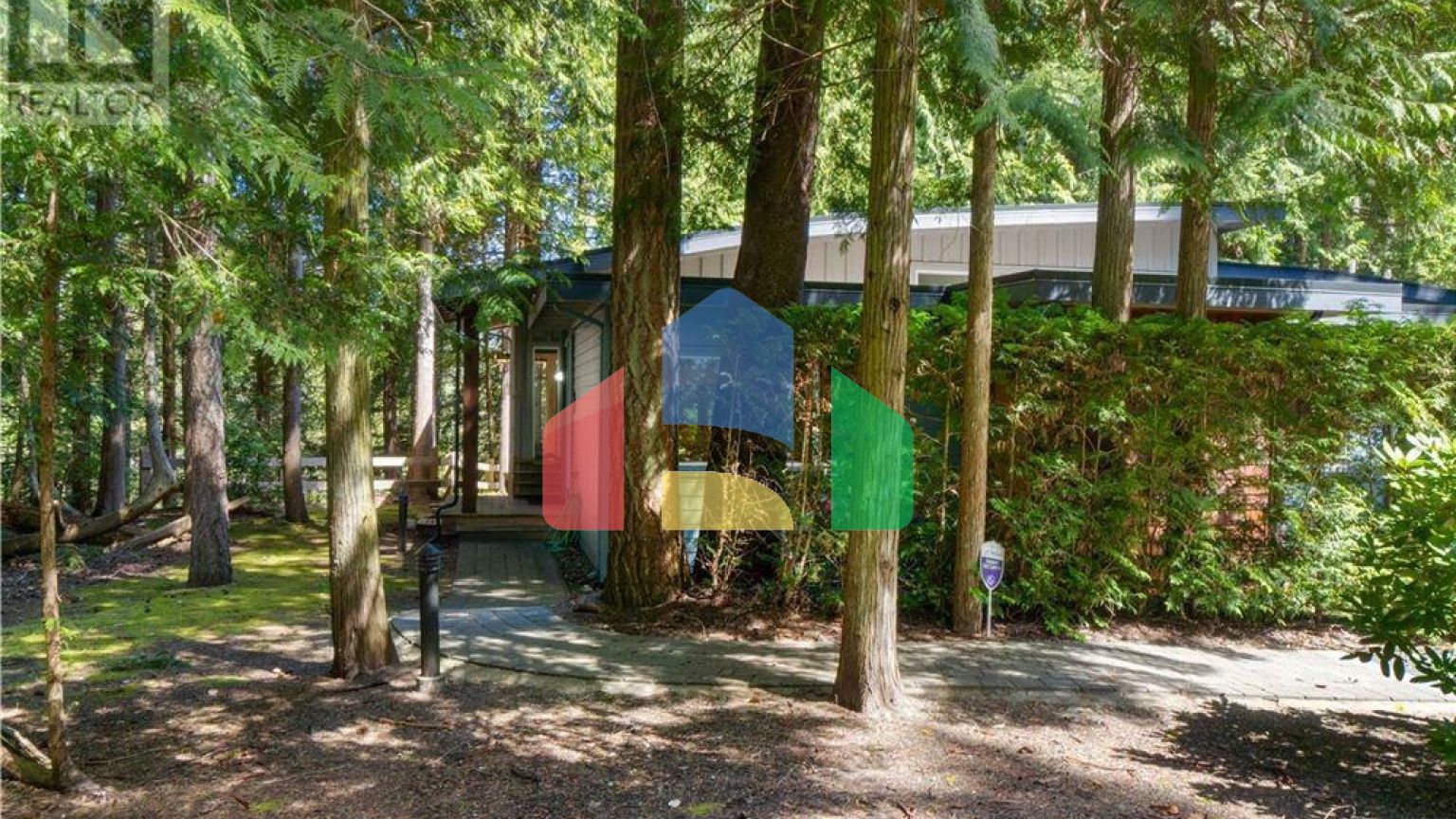 Residential - Condo/Apartment - Parksville, Canada - Canada