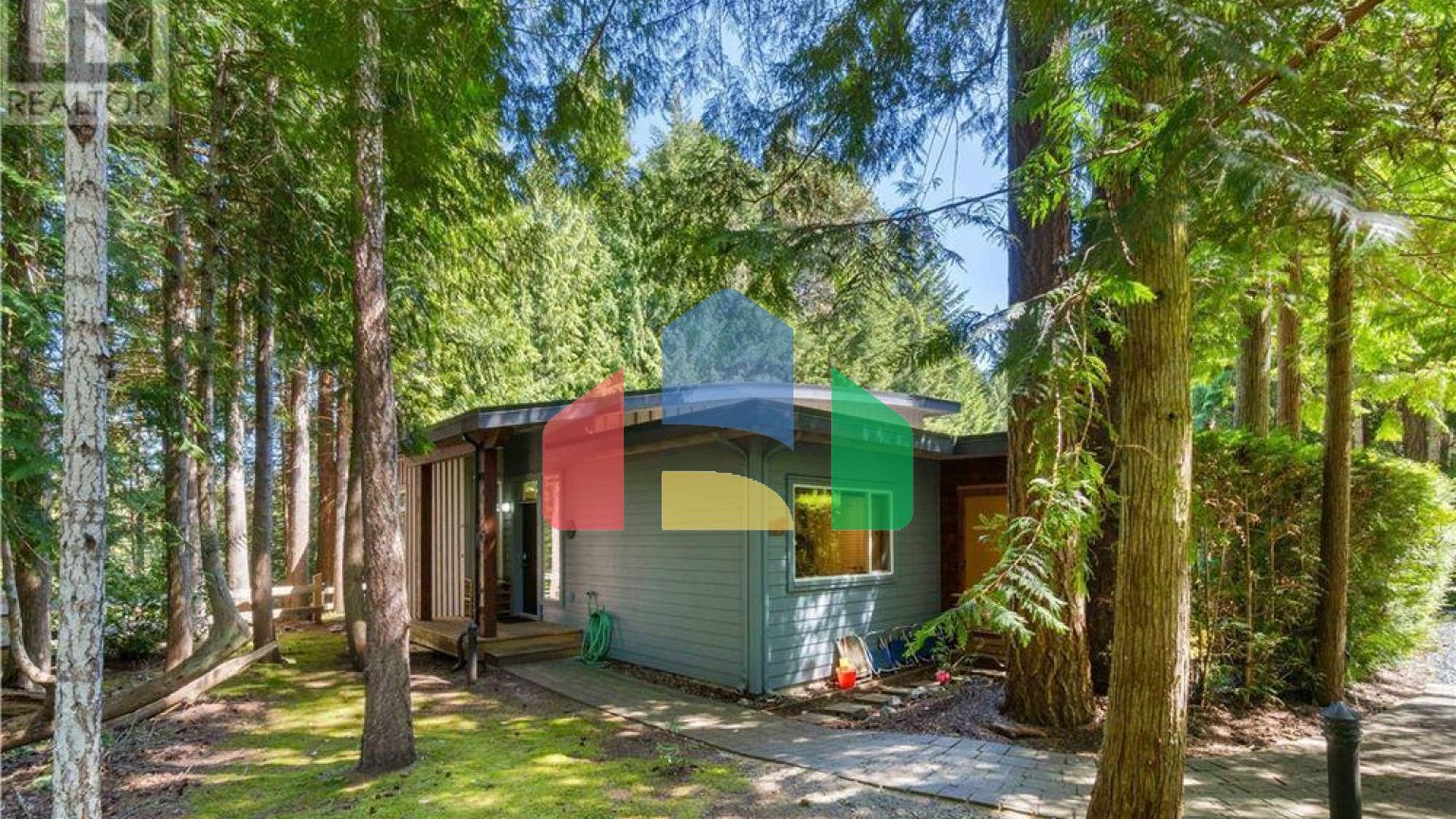 Residential - Condo/Apartment - Parksville, Canada - Canada