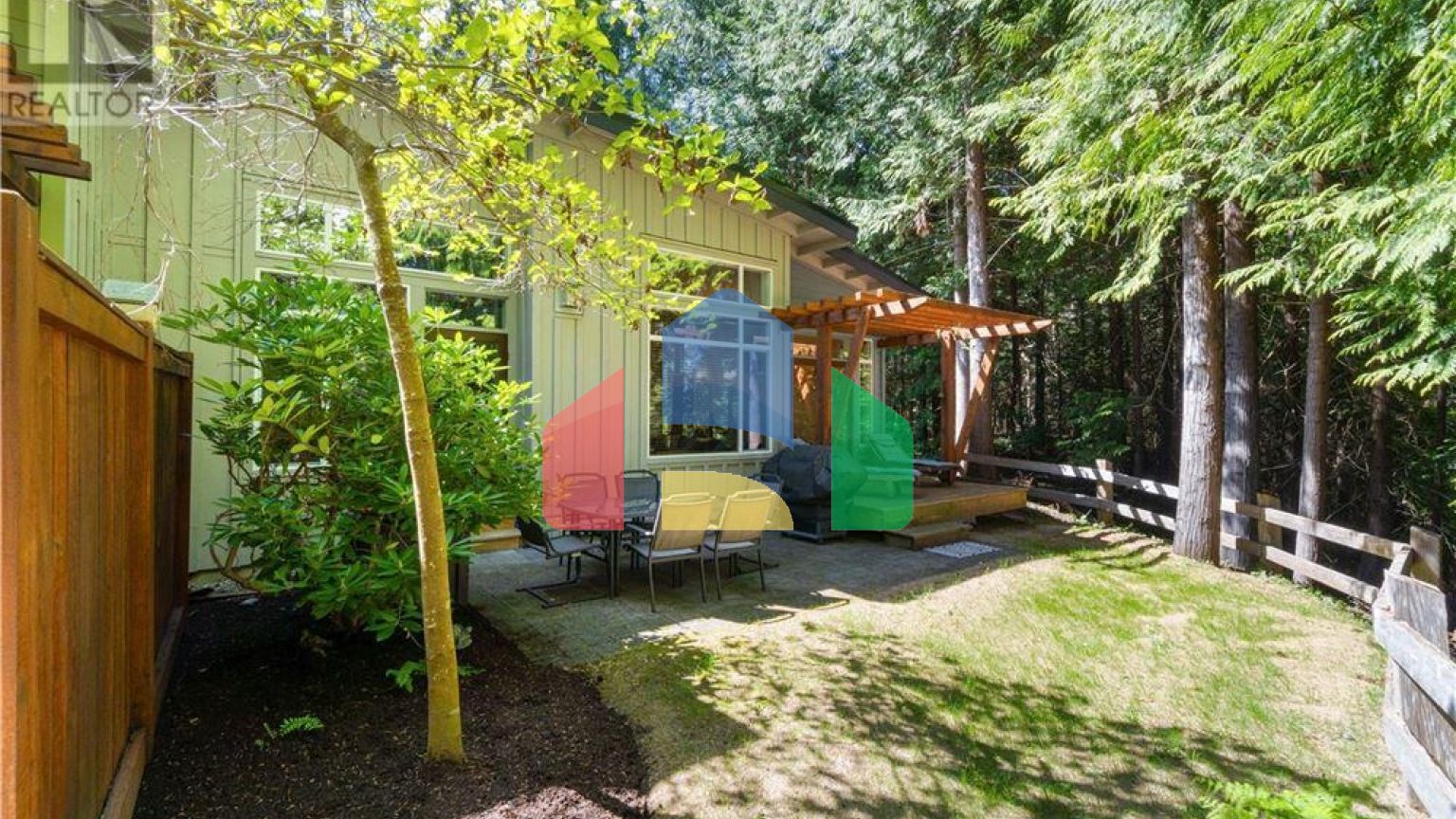 Residential - Condo/Apartment - Parksville, Canada - Canada