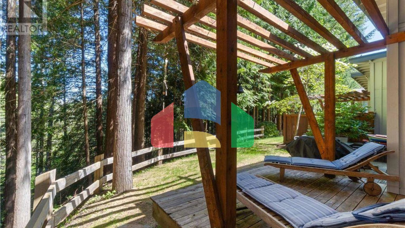 Residential - Condo/Apartment - Parksville, Canada - Canada