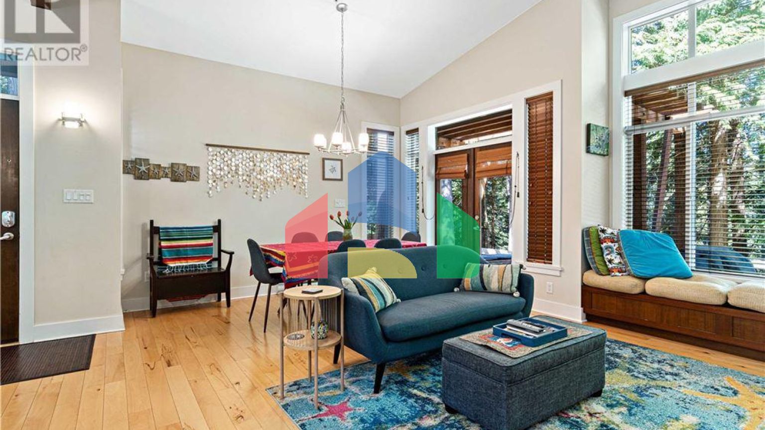 Residential - Condo/Apartment - Parksville, Canada - Canada