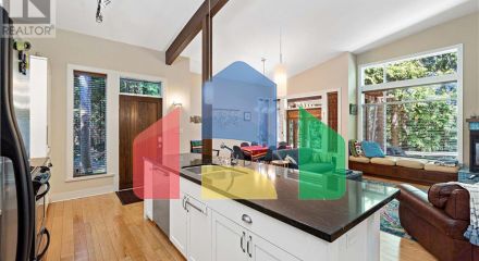 Residential - Condo/Apartment - Parksville, Canada - Canada