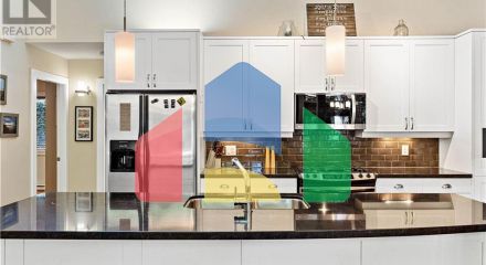 Residential - Condo/Apartment - Parksville, Canada - Canada
