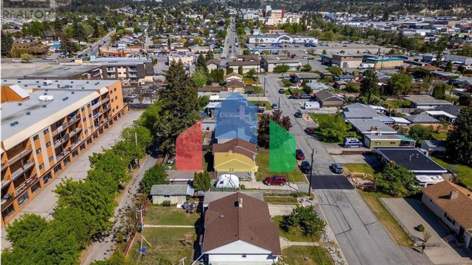 Residential - Single Family Home - Penticton, Canada - Canada