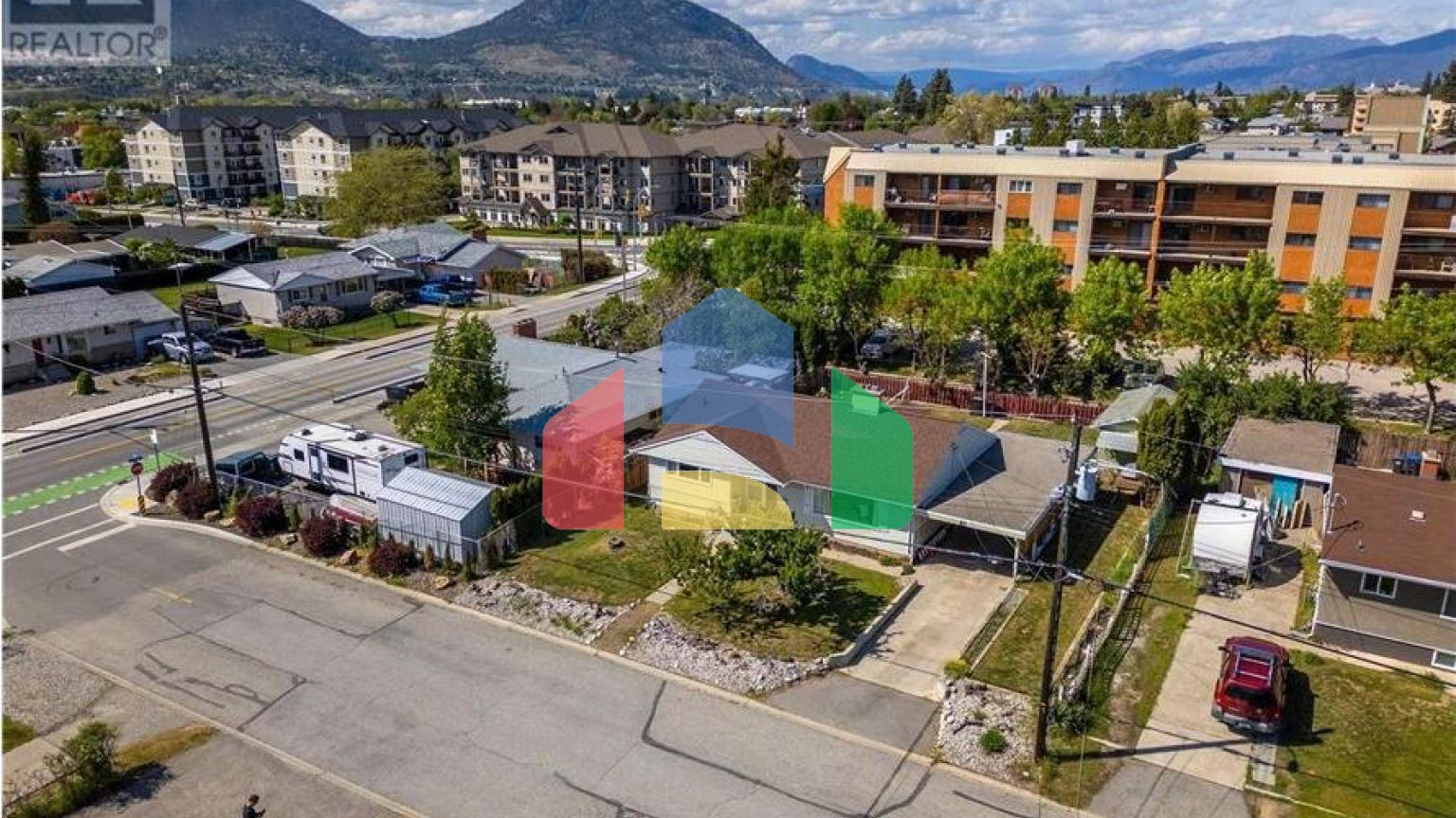 Residential - Single Family Home - Penticton, Canada - Canada