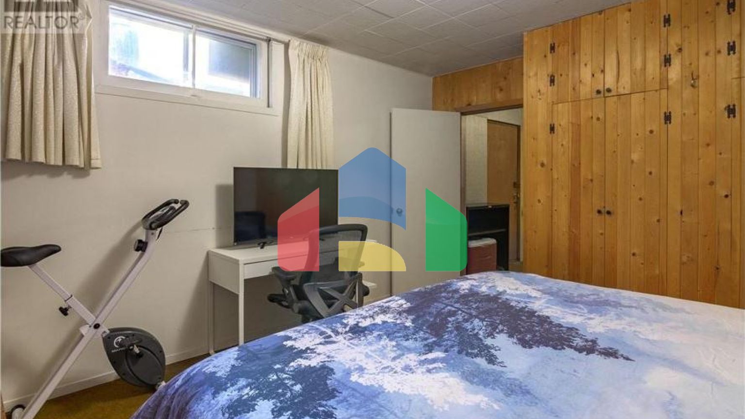 Residential - Single Family Home - Penticton, Canada - Canada