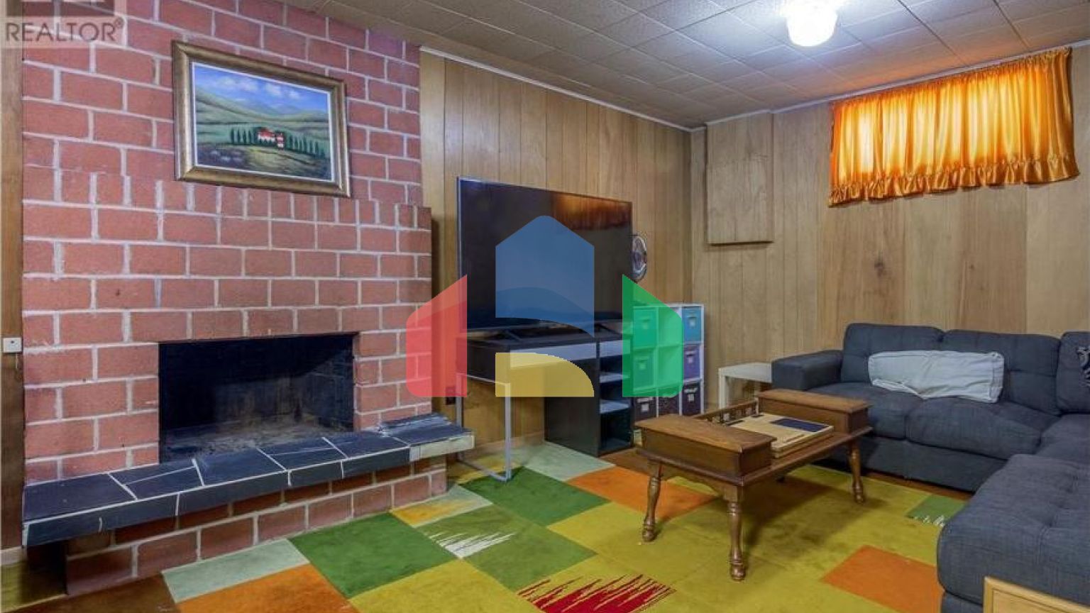 Residential - Single Family Home - Penticton, Canada - Canada