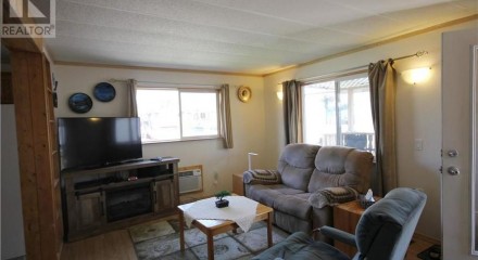 Residential - Single Family Home - Penticton, Canada - Canada
