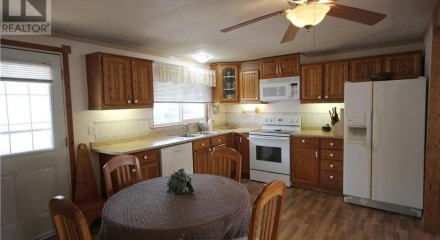 Residential - Single Family Home - Penticton, Canada - Canada