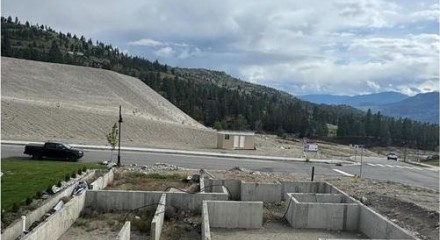 Residential - Vacant Land - Penticton, Canada - Canada