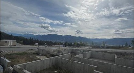 Residential - Vacant Land - Penticton, Canada - Canada