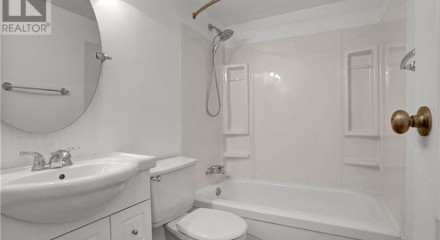Residential - Condo/Apartment - Regina, Canada - Canada