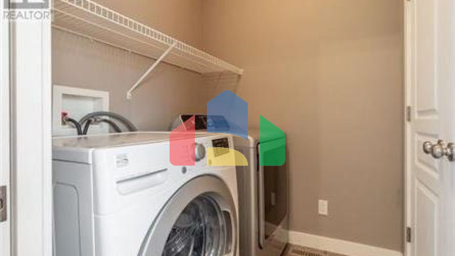 Residential - Single Family Home - Regina, Canada - Canada