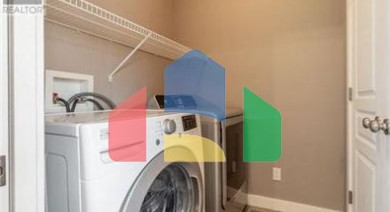 Residential - Single Family Home - Regina, Canada - Canada