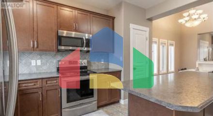 Residential - Single Family Home - Regina, Canada - Canada