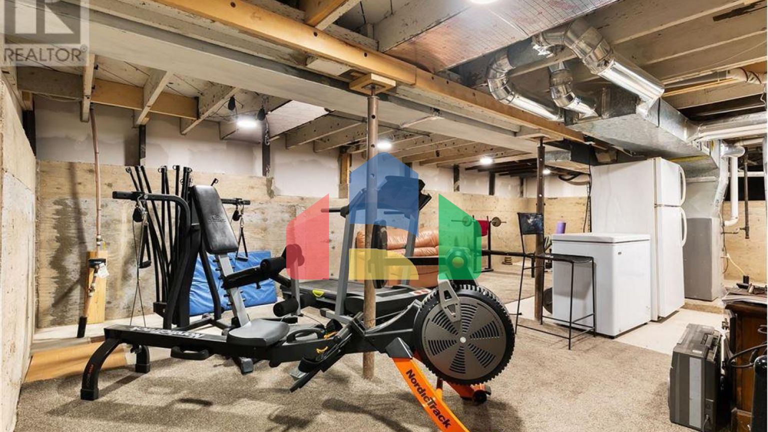 Residential - Single Family Home - Regina, Canada - Canada