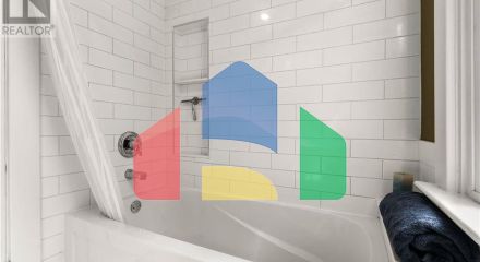 Residential - Single Family Home - Regina, Canada - Canada