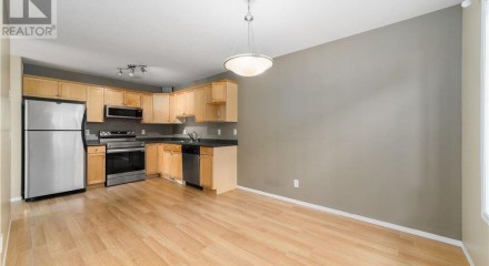 Residential - Townhouse - Regina, Canada - Canada