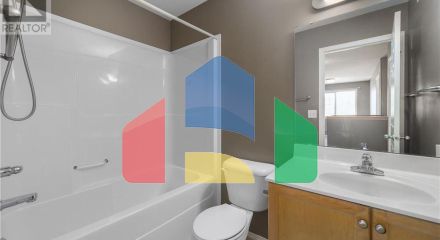 Residential - Townhouse - Regina, Canada - Canada