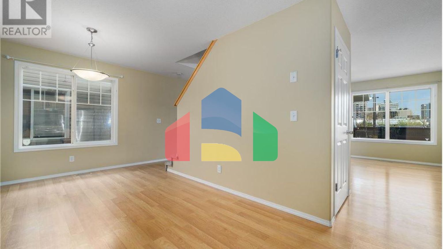 Residential - Townhouse - Regina, Canada - Canada