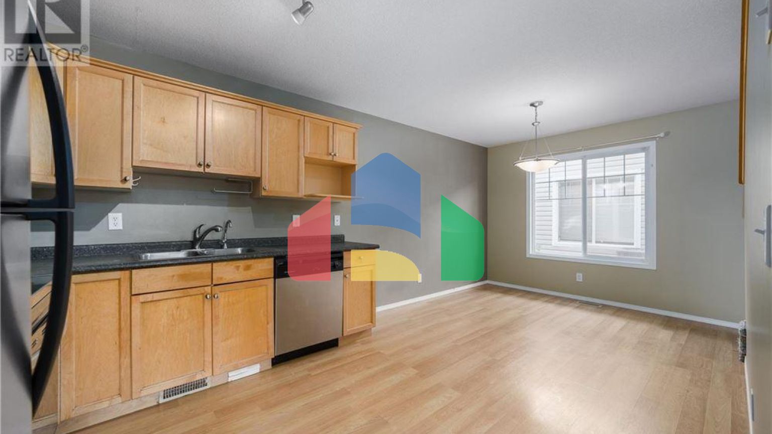 Residential - Townhouse - Regina, Canada - Canada