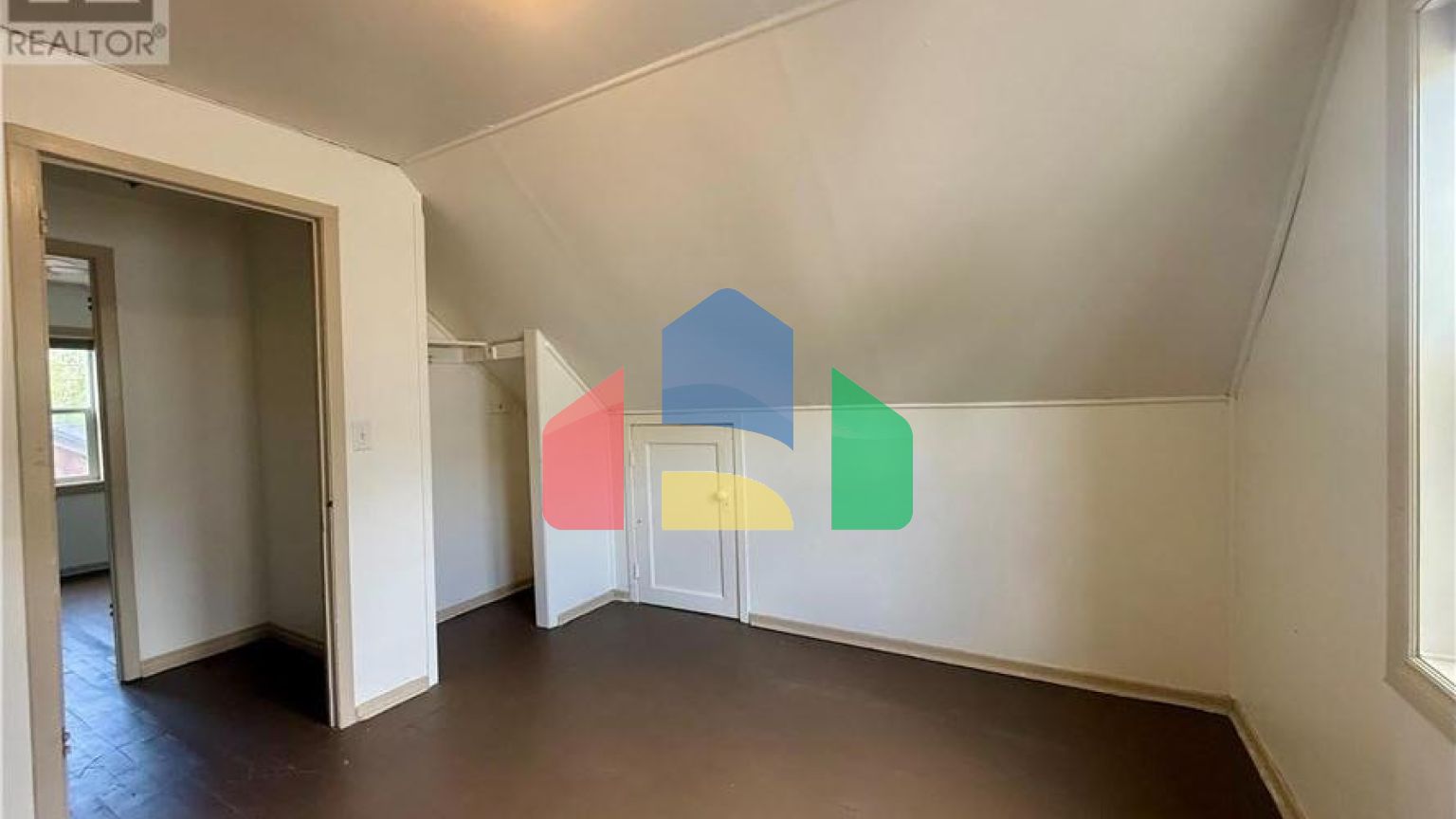 Residential - Single Family Home - Regina, Canada - Canada