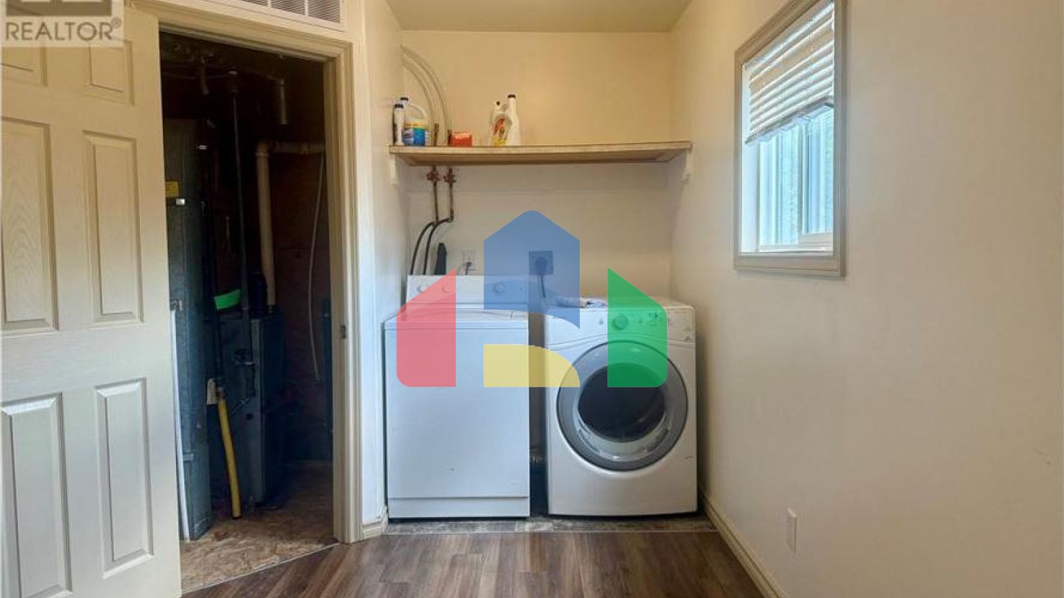 Residential - Single Family Home - Regina, Canada - Canada