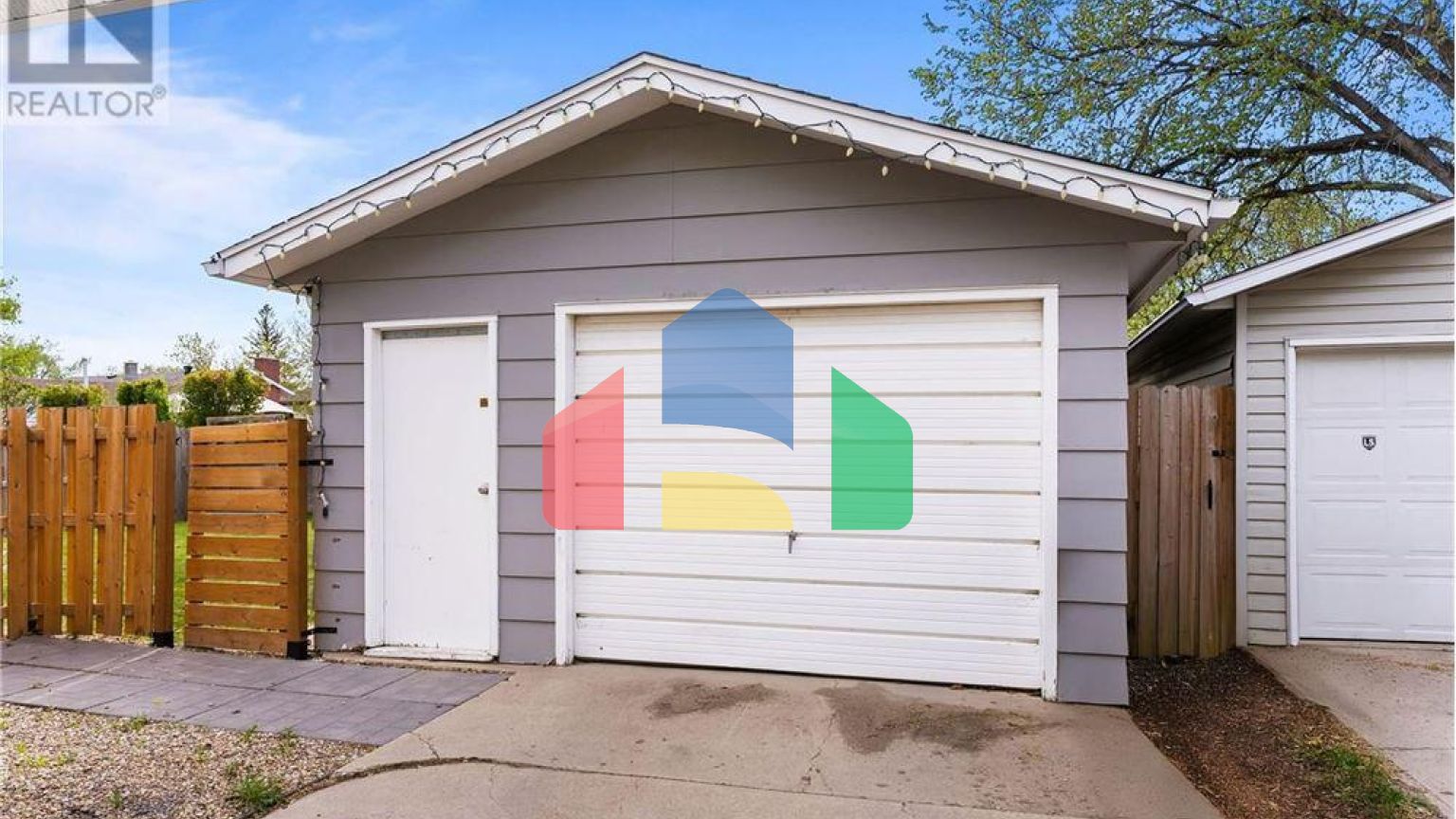 Residential - Single Family Home - Regina, Canada - Canada