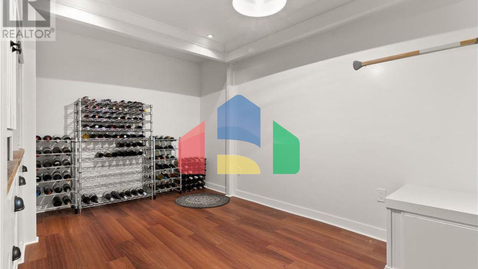 Residential - Single Family Home - Regina, Canada - Canada