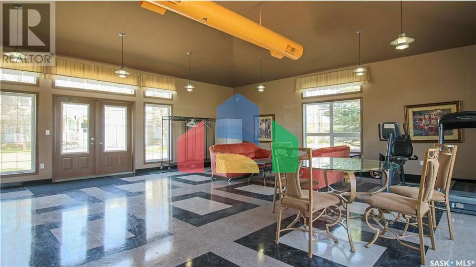 Residential - Condo/Apartment - Regina, Canada - Canada