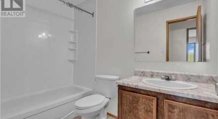 Residential - Condo/Apartment - Regina, Canada - Canada