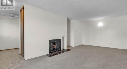 Residential - Condo/Apartment - Regina, Canada - Canada