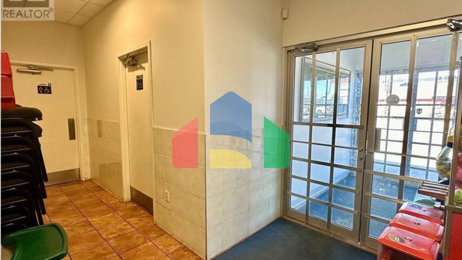 Commercial - Commercial/Retail - Regina, Canada - Canada